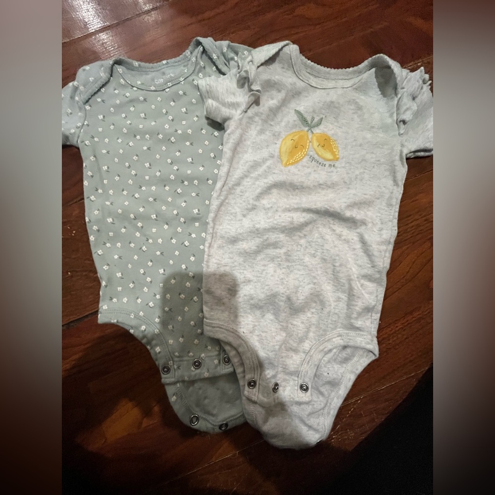 Carter's Bodysuits - Green and Gray